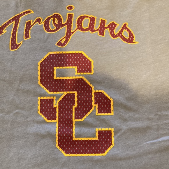 Nike usc shirt. Womens large. Cotton. New with tags - Picture 2 of 5